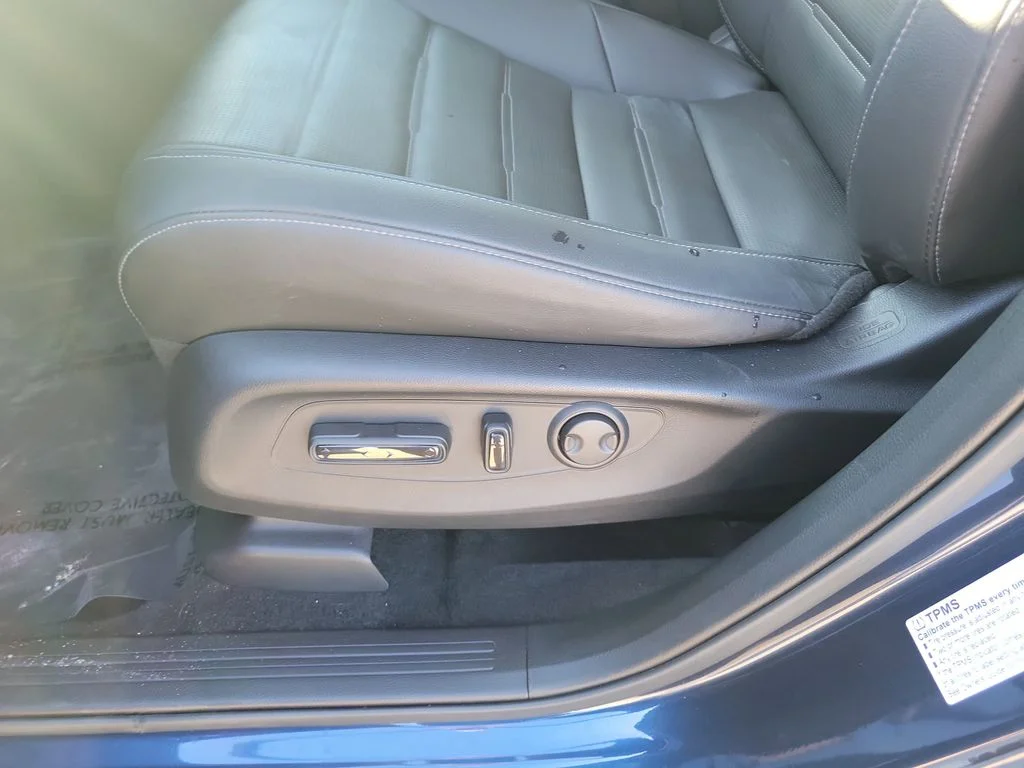 Certified Used 2025 Blue Honda EX-L image 20
