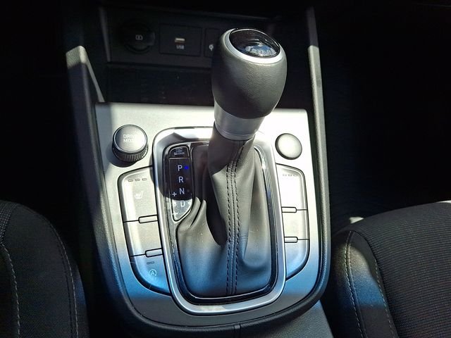 Certified Used 2022 White Hyundai SEL image 22