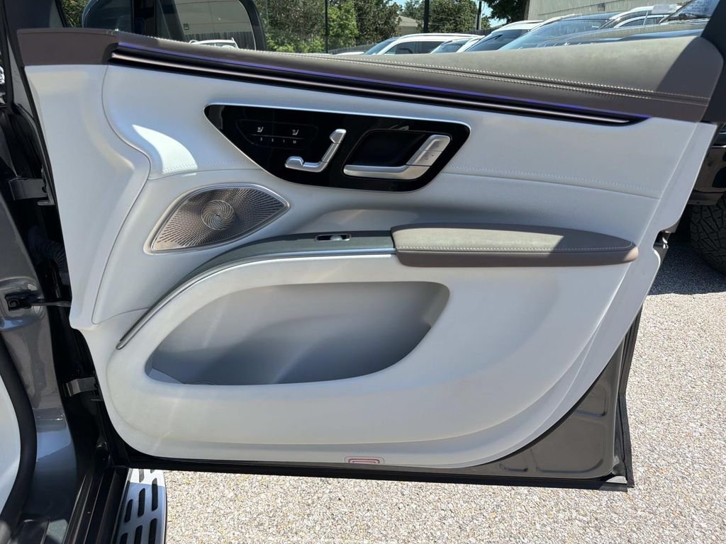 Certified Used 2023  Mercedes-Benz 450 image 14