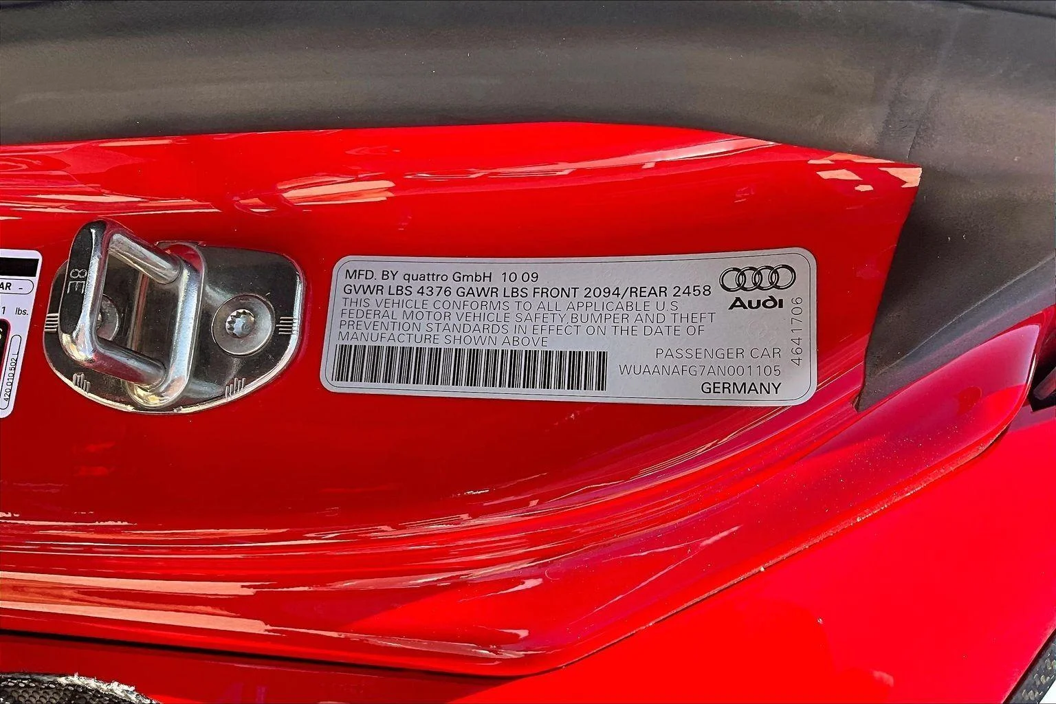 Used 2010 Brilliant Red With Brilliant Red Sideblades Audi 5.2L image 18