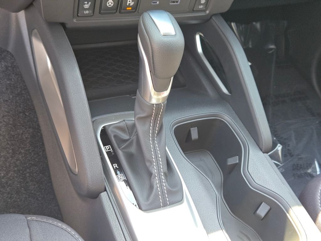 2025 Nissan Frontier SV - Photo 14