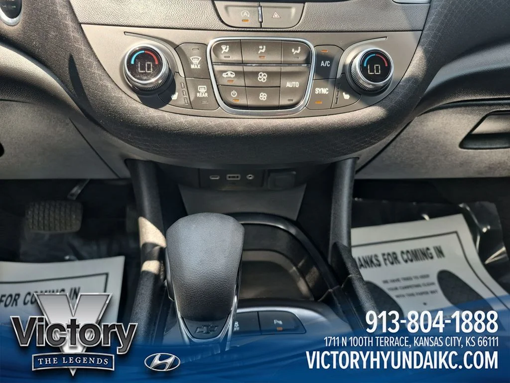 Used 2024 Gray Chevrolet LT image 20