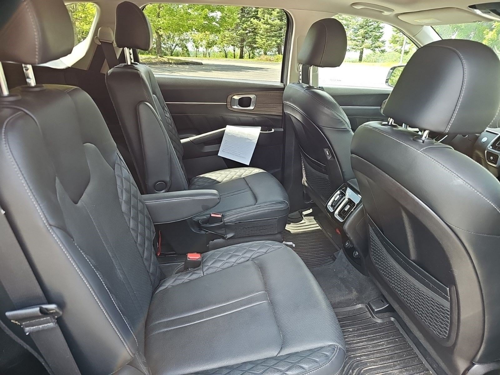 Used 2022 Everlasting Silver Kia X-Line SX Prestige image 14