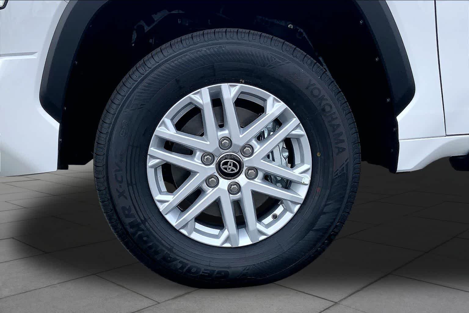New 2026 Ice Cap Toyota SR5 image 11