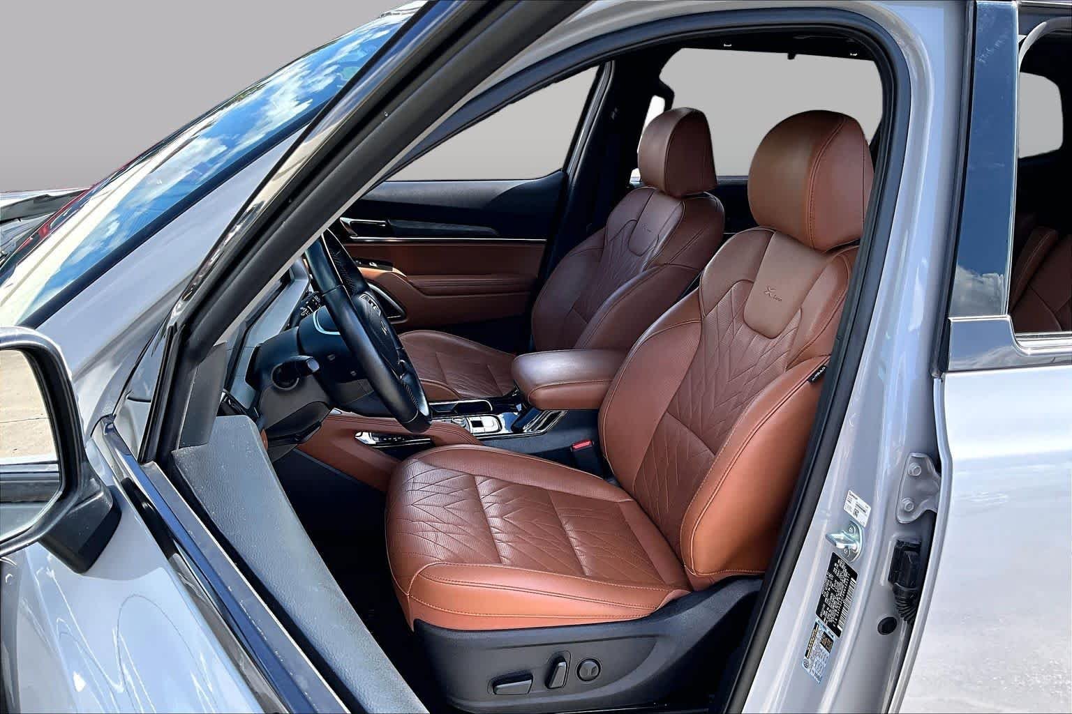 Pre-Owned 2024 Kia Telluride EX X-Line