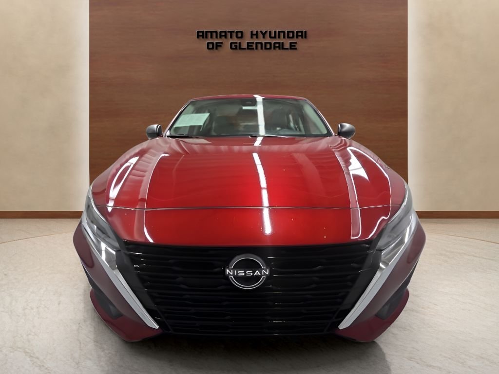 Used 2025 Red Nissan 2.5 SV image 9