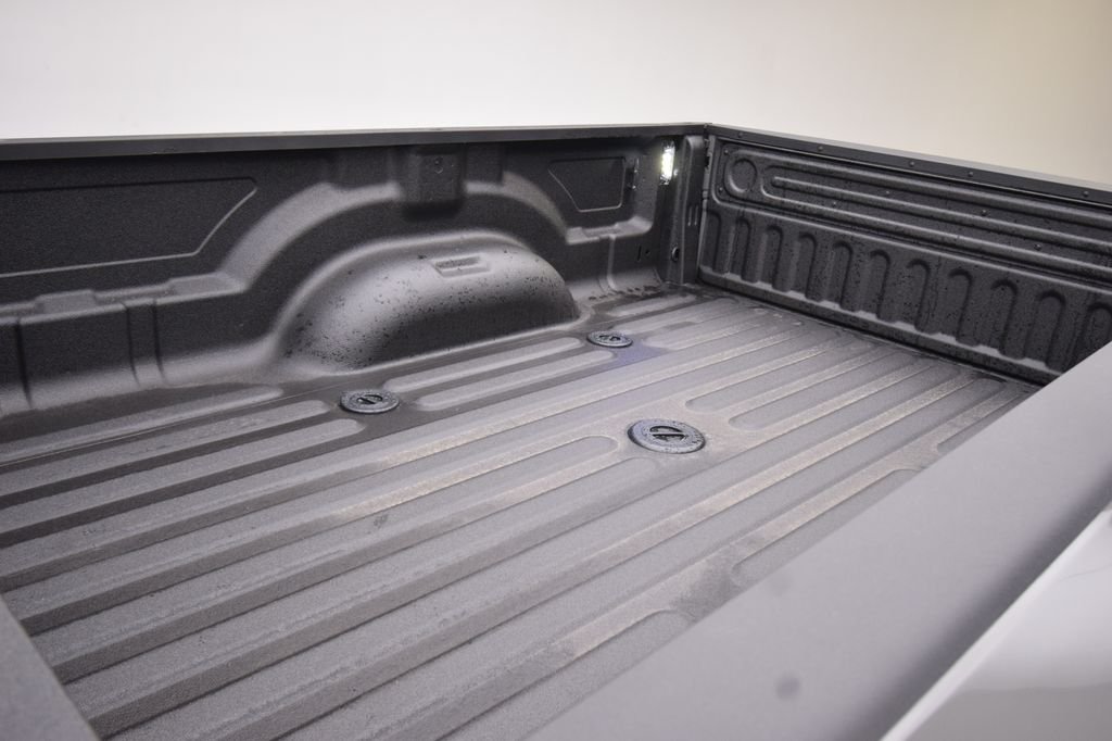 New 2026 Ceramic Gray Clear-Coat Exterior Paint RAM Laramie image 10