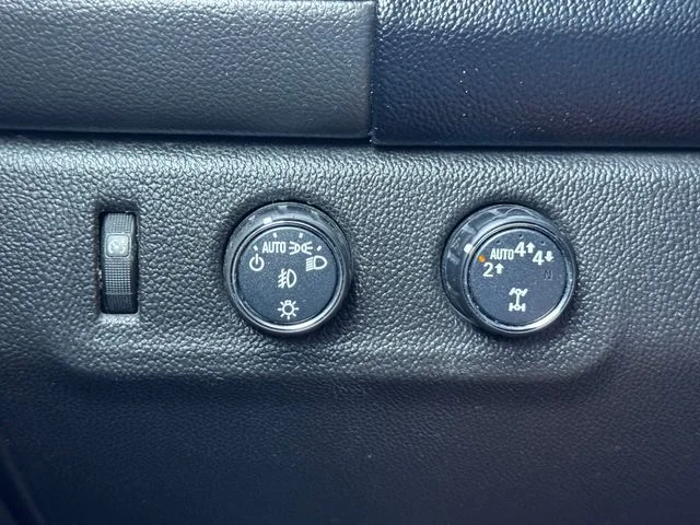 Used 2018 Gray GMC All Terrain image 23
