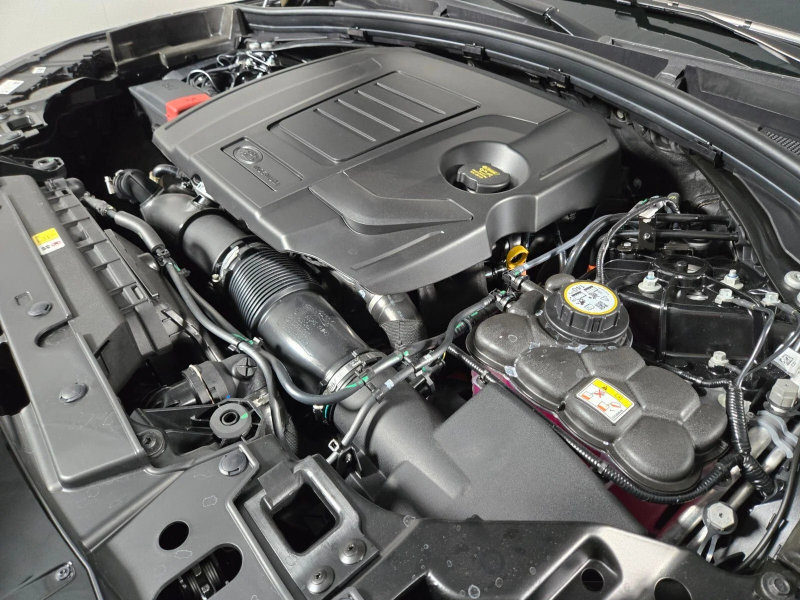 2026 Land Rover Range Rover Velar S - Photo 22