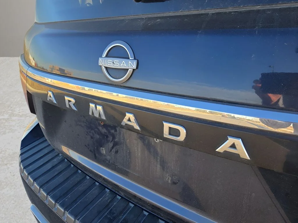 Used 2021 Hermosa Blue Pearl Nissan SL image 10