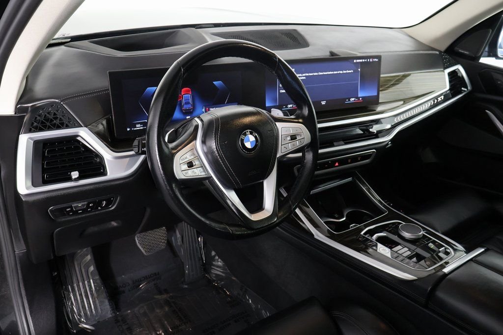 Used 2023 Black BMW xDrive40i image 7