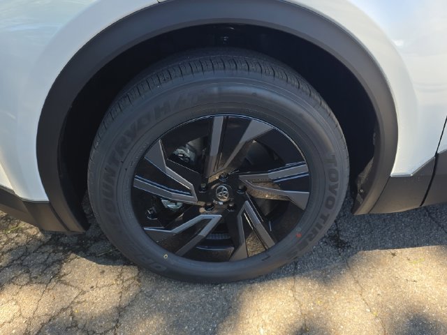 New 2026 Wind Chill Pearl Toyota SE image 32