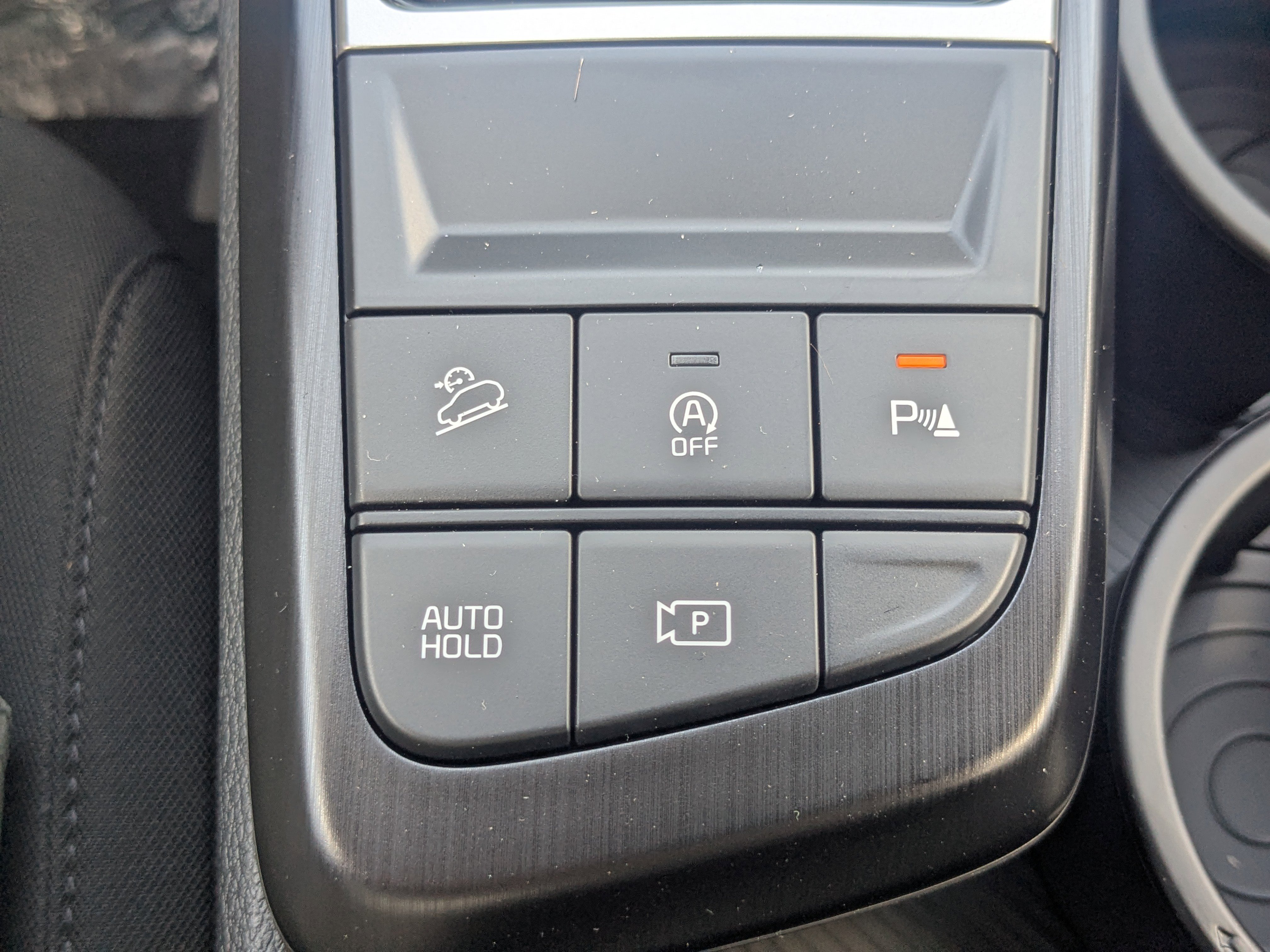 New 2026 Glacial White Pearl Kia LX image 25