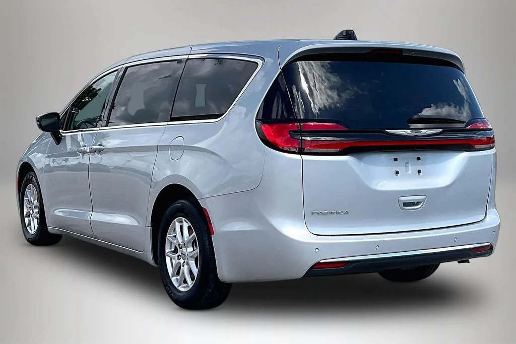 Certified Used 2024 Silver Chrysler Touring L image 4