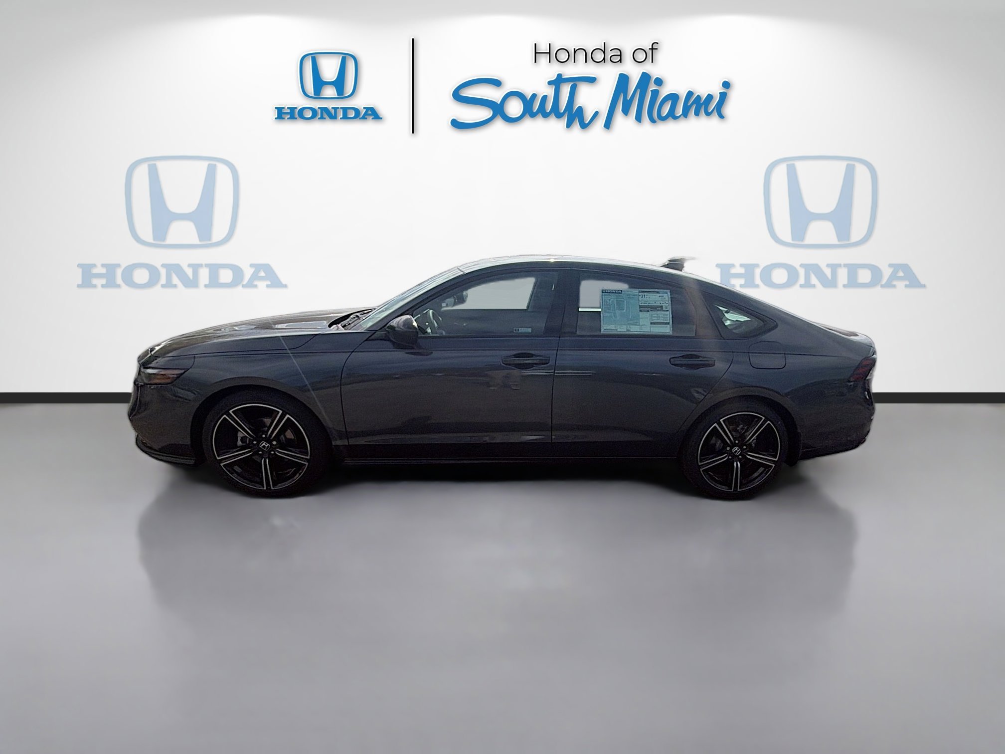 New 2026 Meteorite Gray Metallic Honda SE image 4