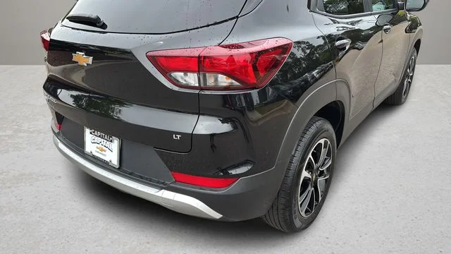 Used 2025 Black Chevrolet LT image 35