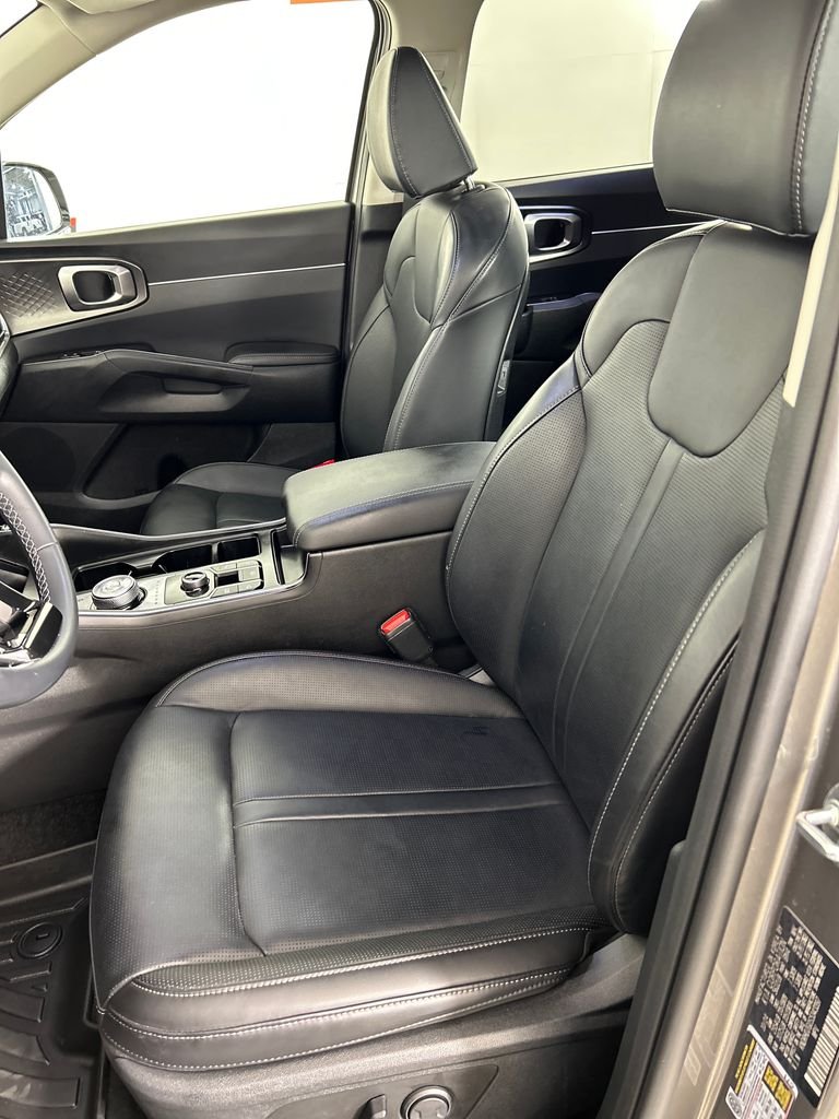 Used 2025 Beige Kia EX image 11