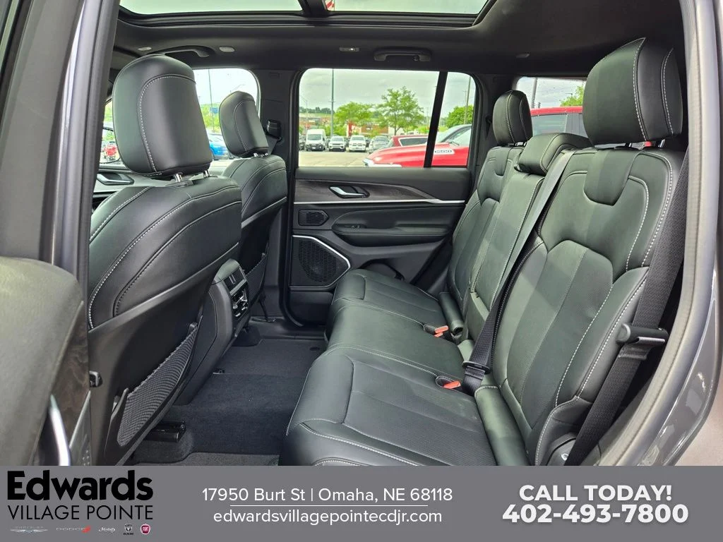 New 2026 Baltic Gray Metallic Clear-Coat Exterior Paint Jeep Limited Reserve image 27