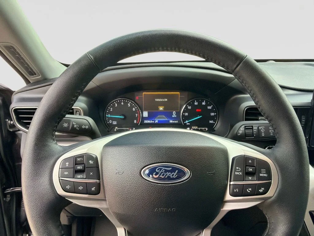 Used 2024 Gray Ford XLT image 27