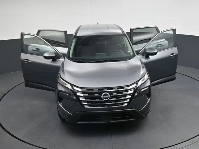 Used 2025 Gray Nissan SV image 38
