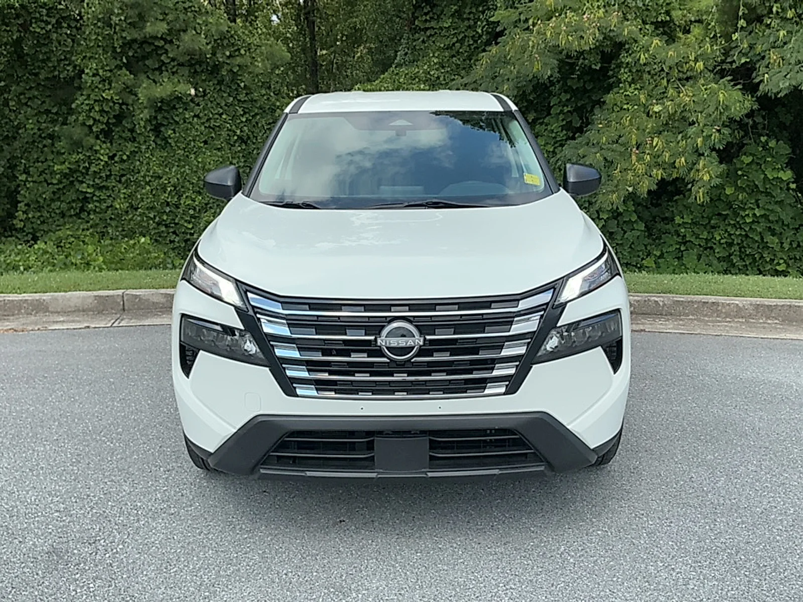 Used 2024  Nissan S Intelligent AWD image 15