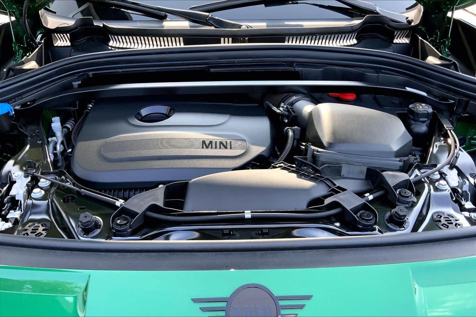 New 2027 British Racing Green IV Metallic MINI Iconic image 16