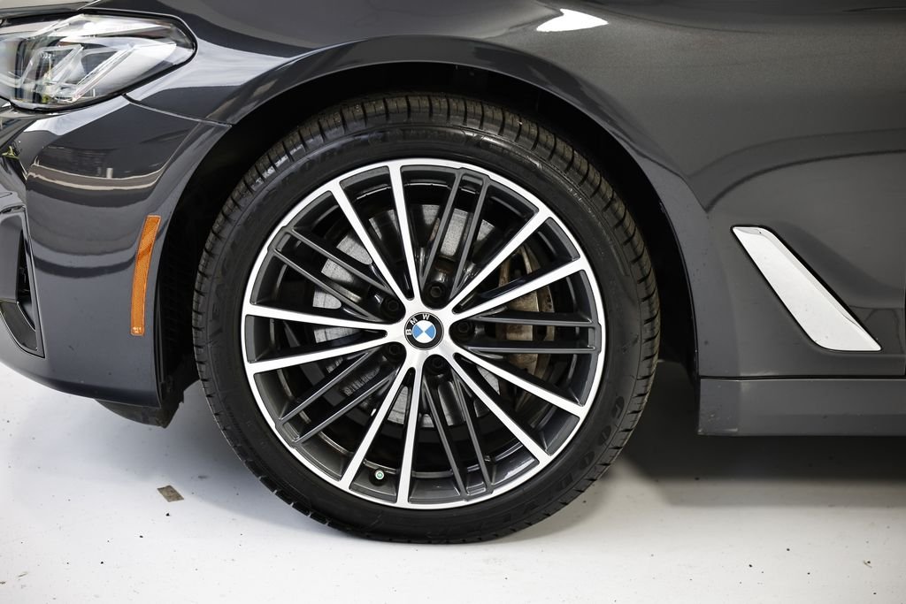 2023 BMW 5 Series 540i - Photo 11