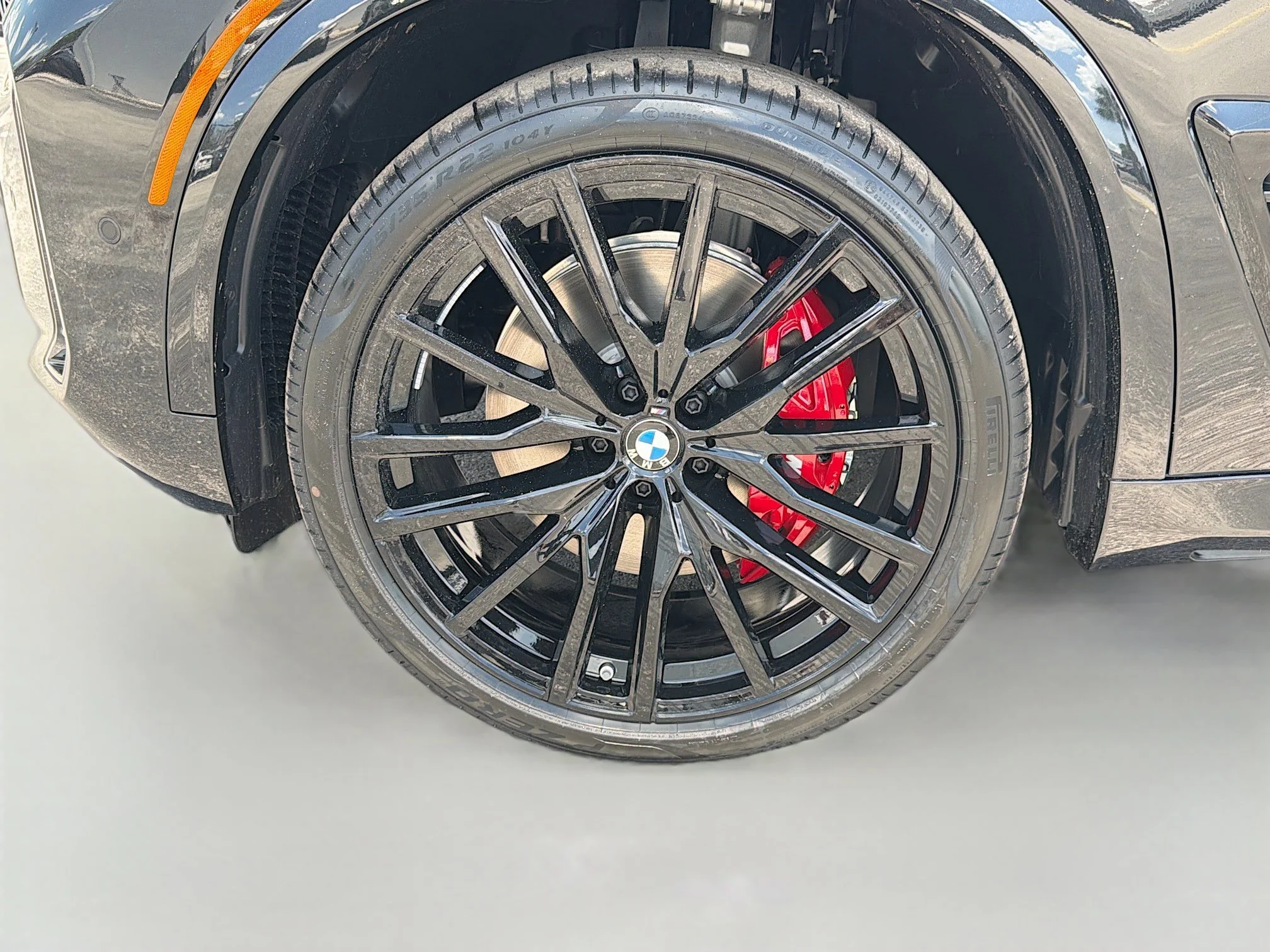 New 2026 Black Sapphire Metallic BMW xDrive40i image 40