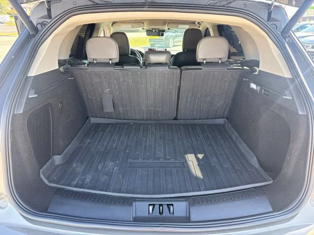 Used 2025 Gray Lincoln Reserve image 24