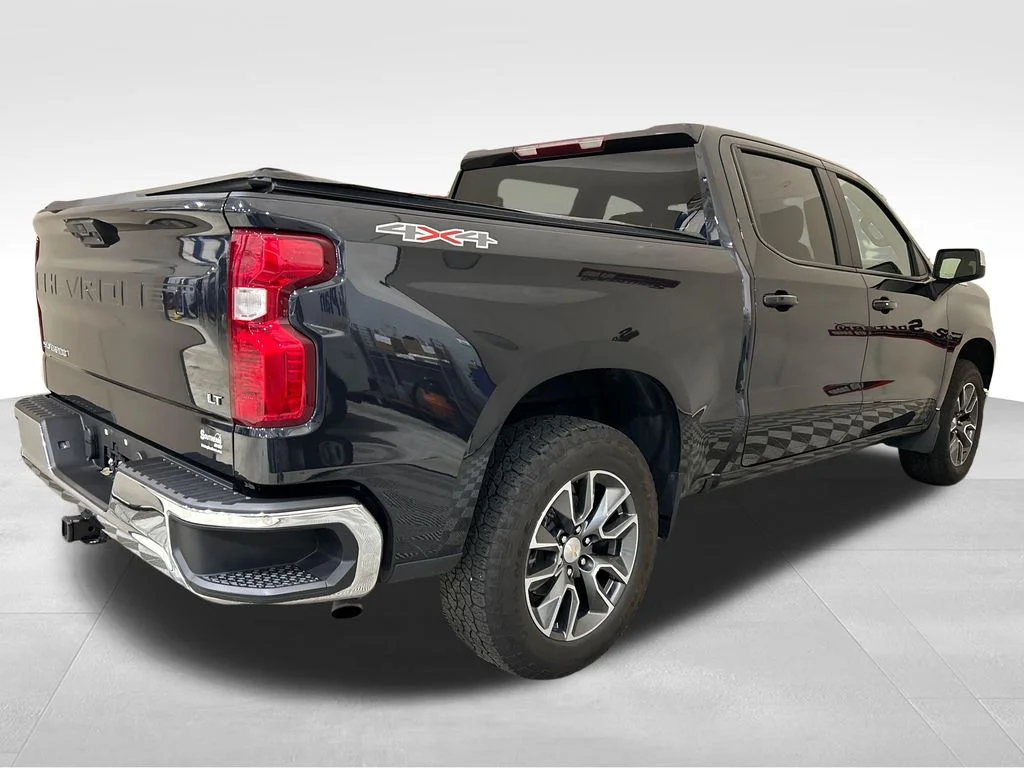 Used 2024 Gray Chevrolet LT image 6