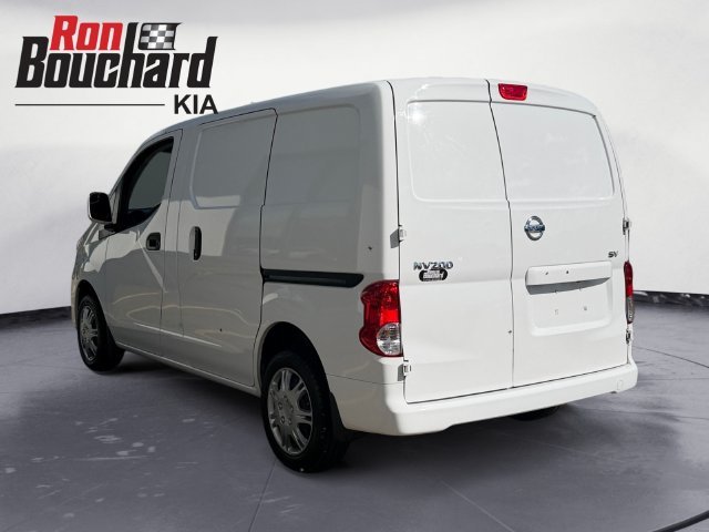 Used 2020 White Nissan SV image 4