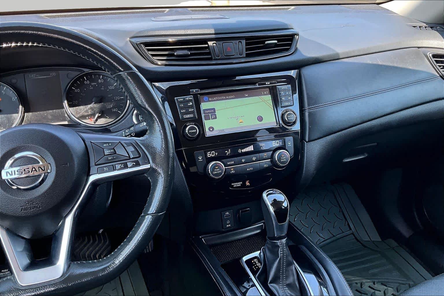 Used 2017 Pearl White Nissan SL image 6