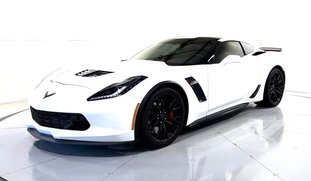 Used 2019 White Chevrolet Z06 image 8