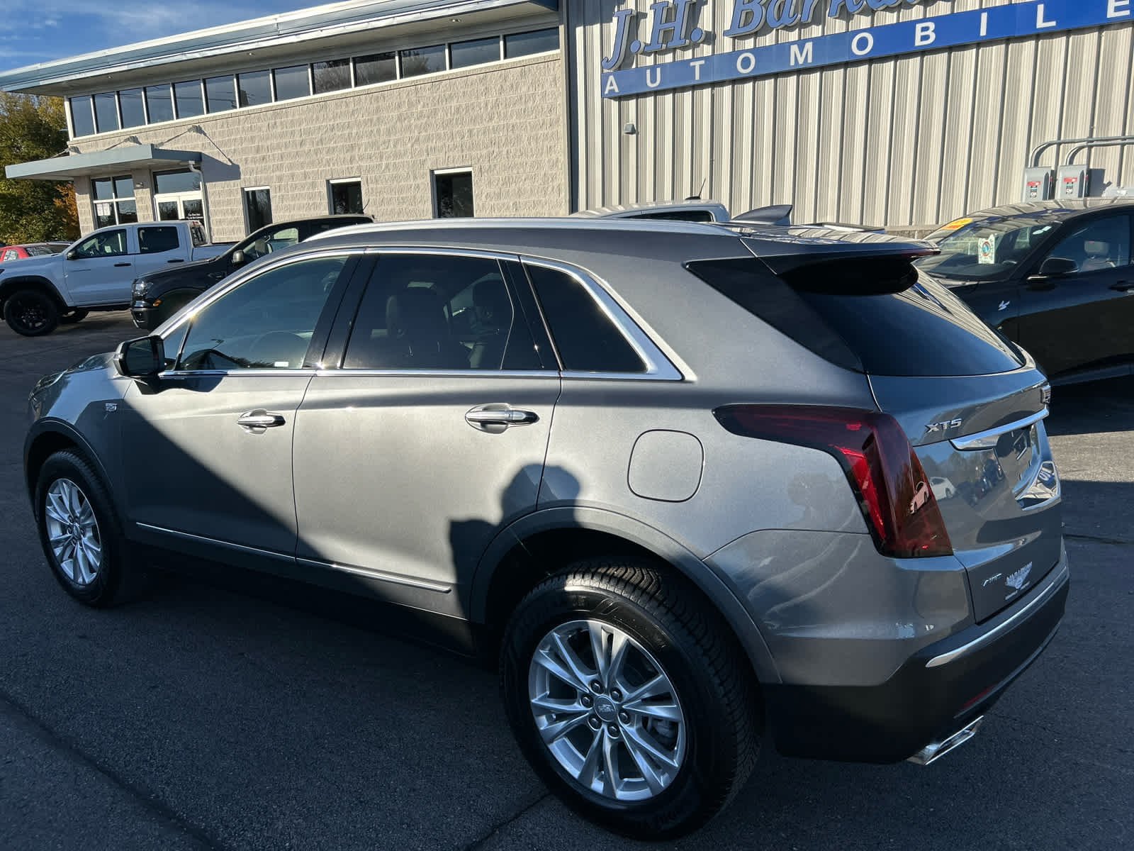 2022 Cadillac XT5 Luxury photo 3