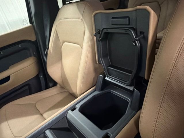 New 2026 Santorini Black Land Rover X-Dynamic SE image 35
