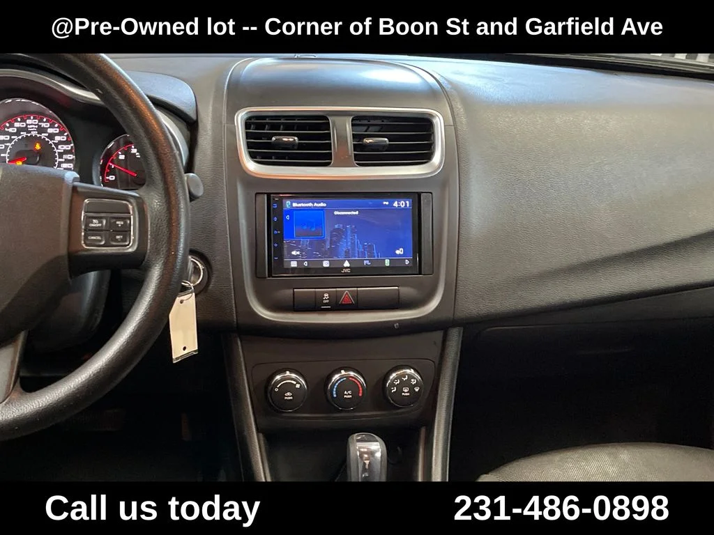Used 2014 Gray Dodge SE image 19