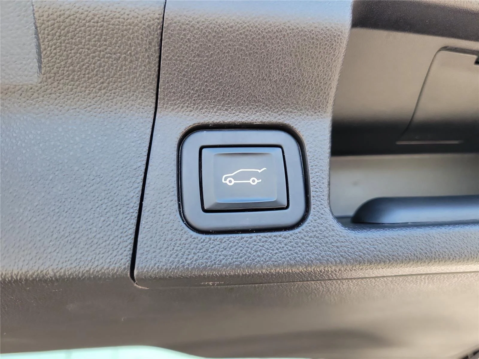 2023 GMC Acadia Denali - Photo 10