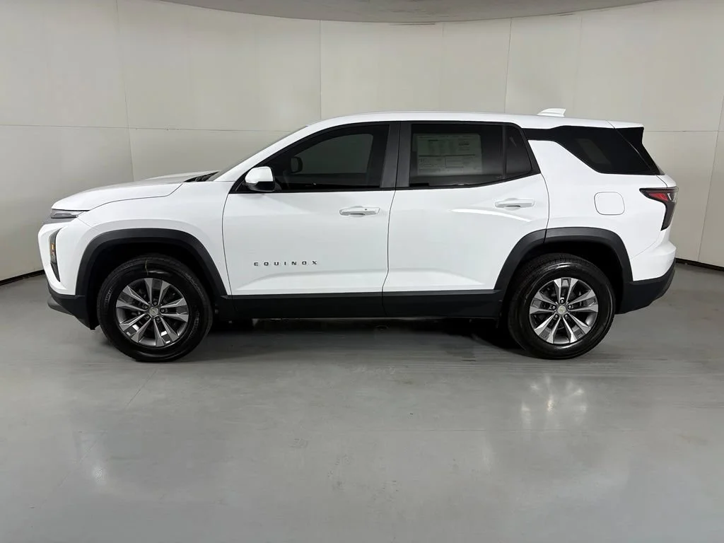 New 2027 Summit White Chevrolet LT image 6