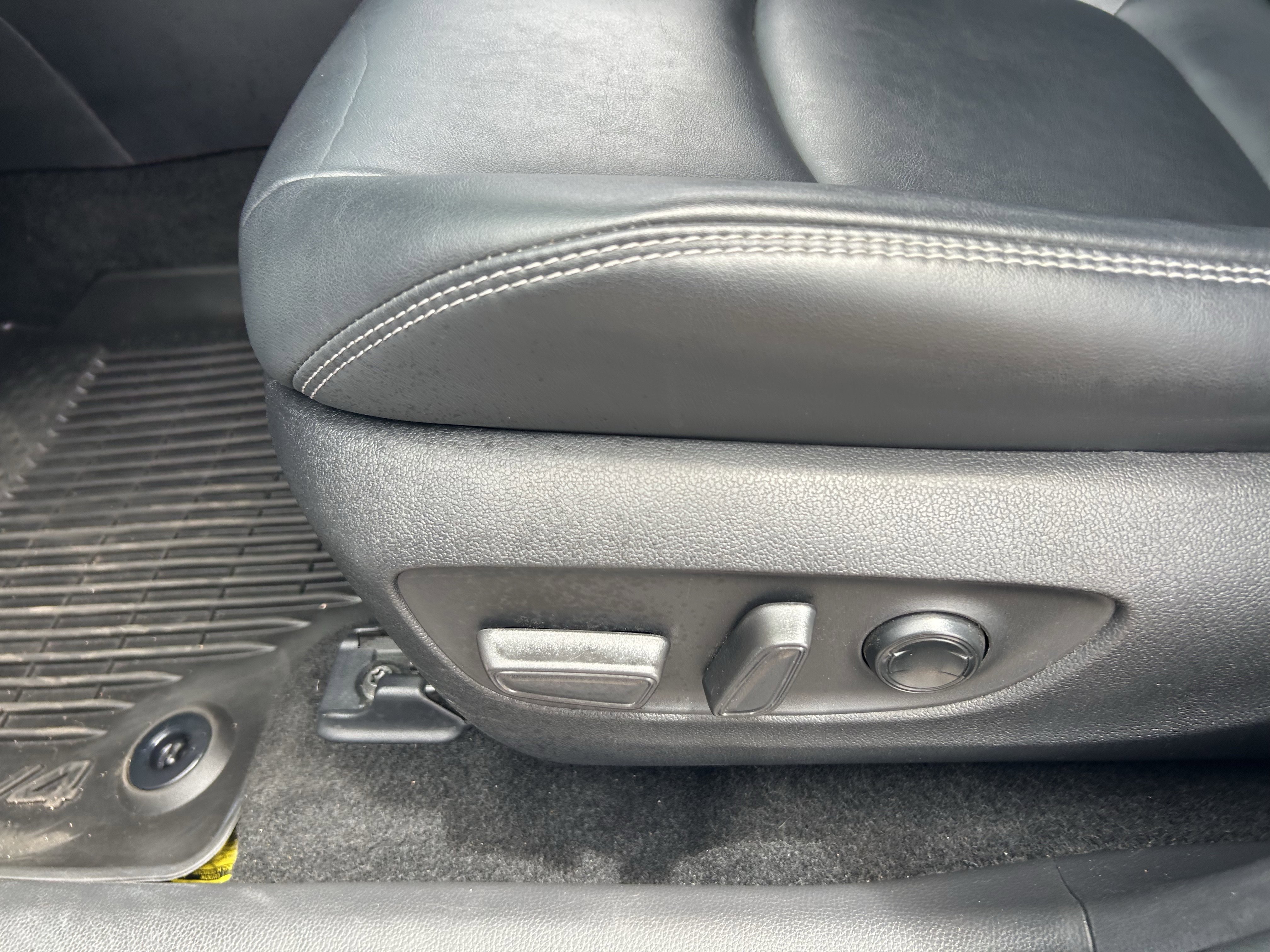 Used 2024 Silver Toyota XLE Premium image 29