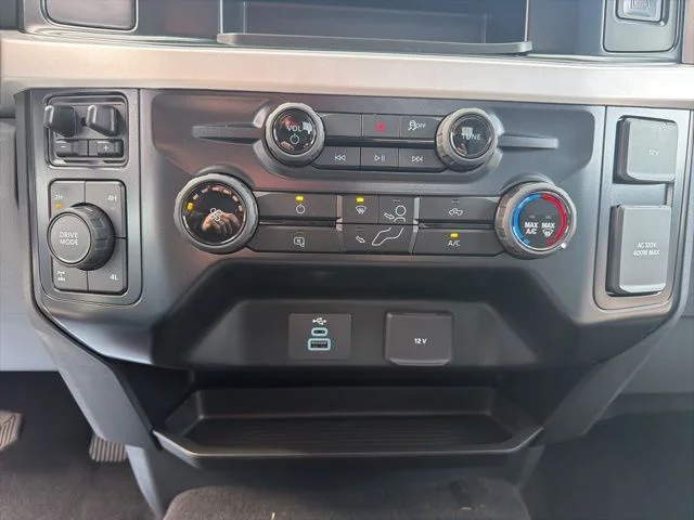 2025 Ford F-350 Super Duty XLT - Photo 18