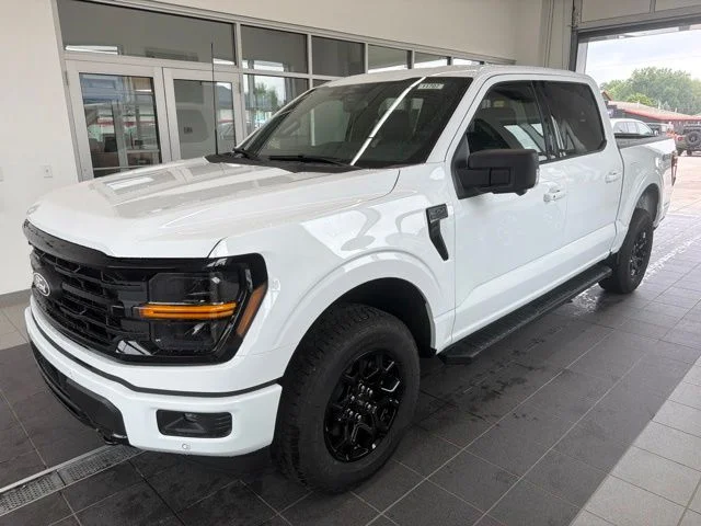 New 2026 White Ford XLT image 5