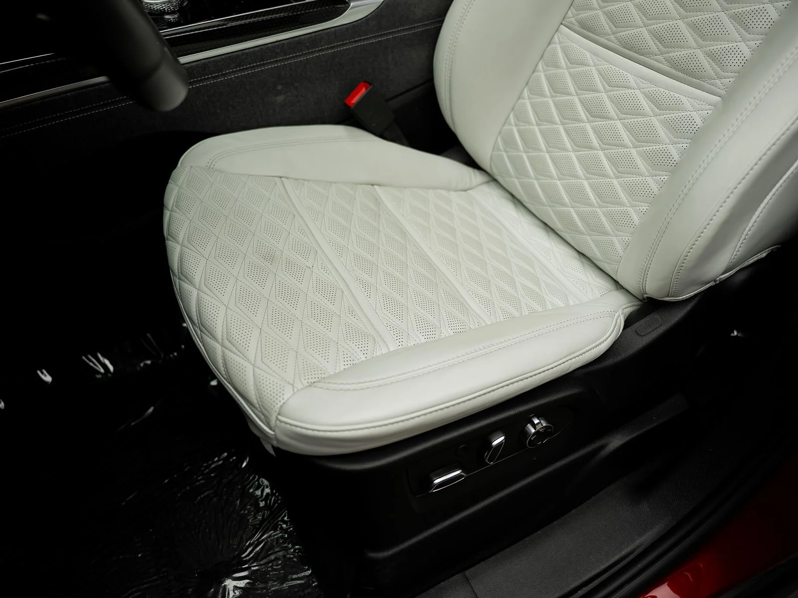 Used 2025 Red Cadillac V-Series image 36