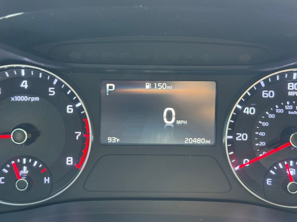 Used 2024 White Kia GT-Line image 23