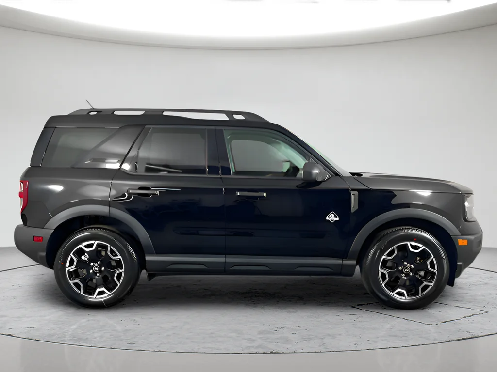 New 2026 Black Ford Outer Banks image 2