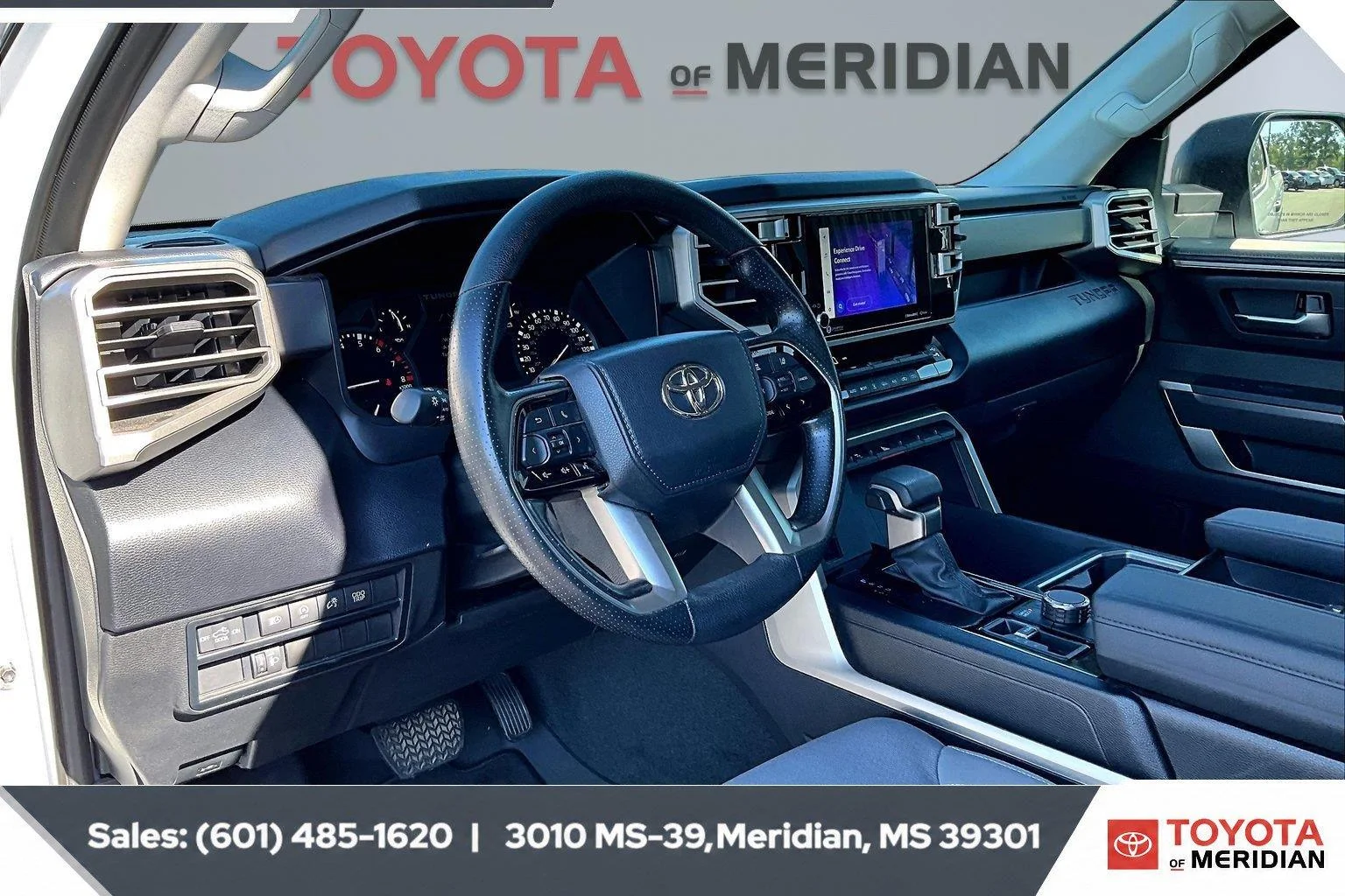 Used 2023 Ice Cap Toyota SR5 image 12