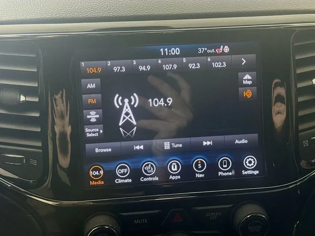 Used 2020 Gray Jeep Laredo image 14
