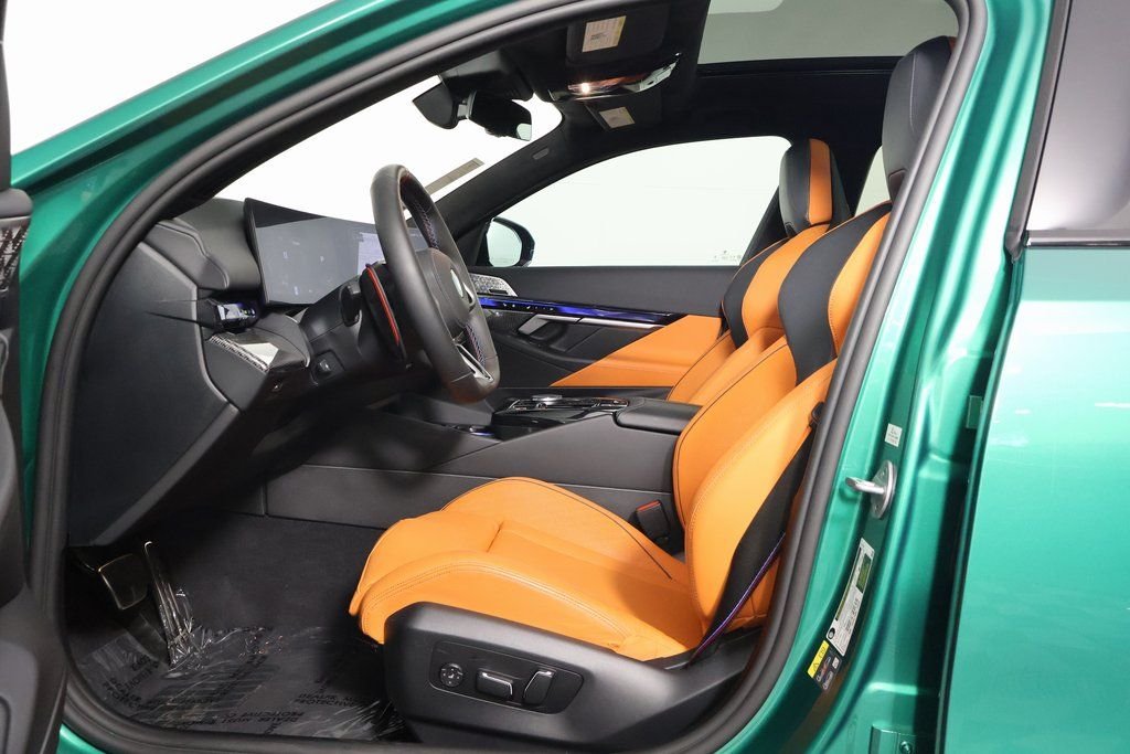 Used 2025 Green Metallic BMW TOURING image 10