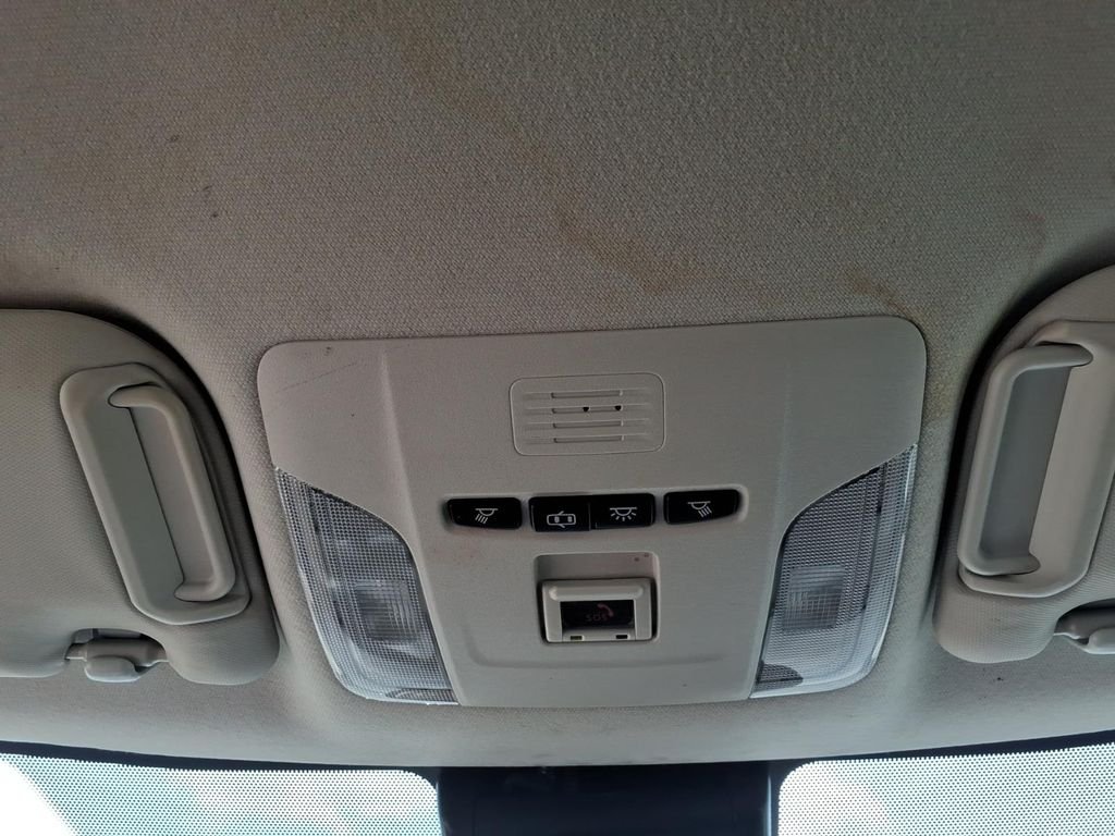 Used 2021  Toyota LE image 26