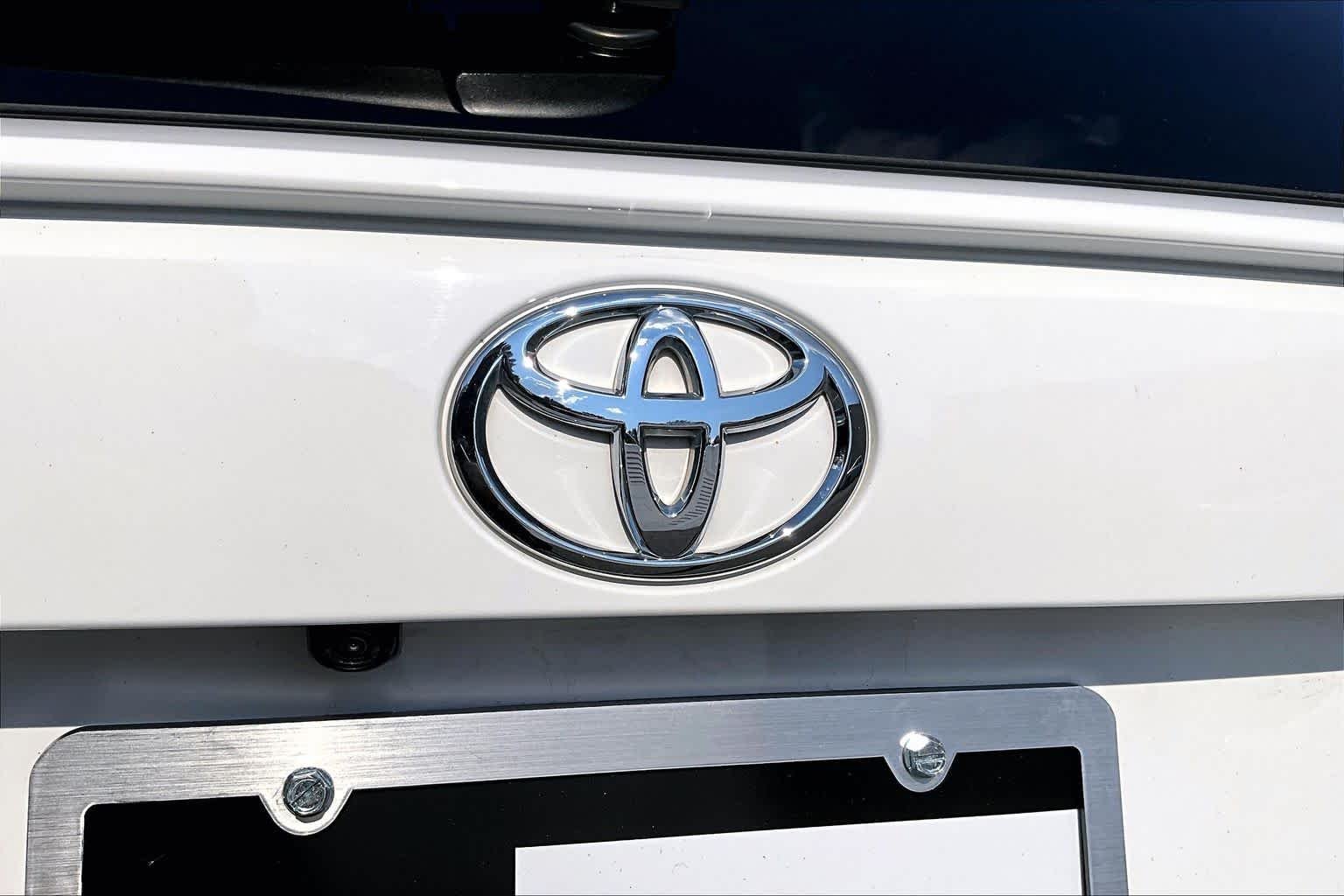 Certified Used 2025 Ice Cap Toyota XLE image 31