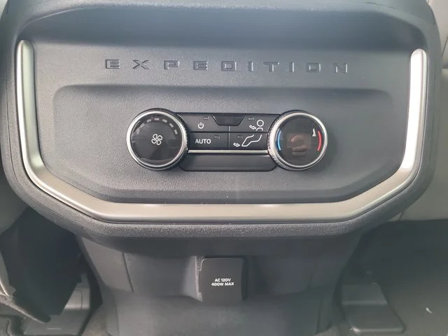 New 2026 Oxford White Ford Active image 19